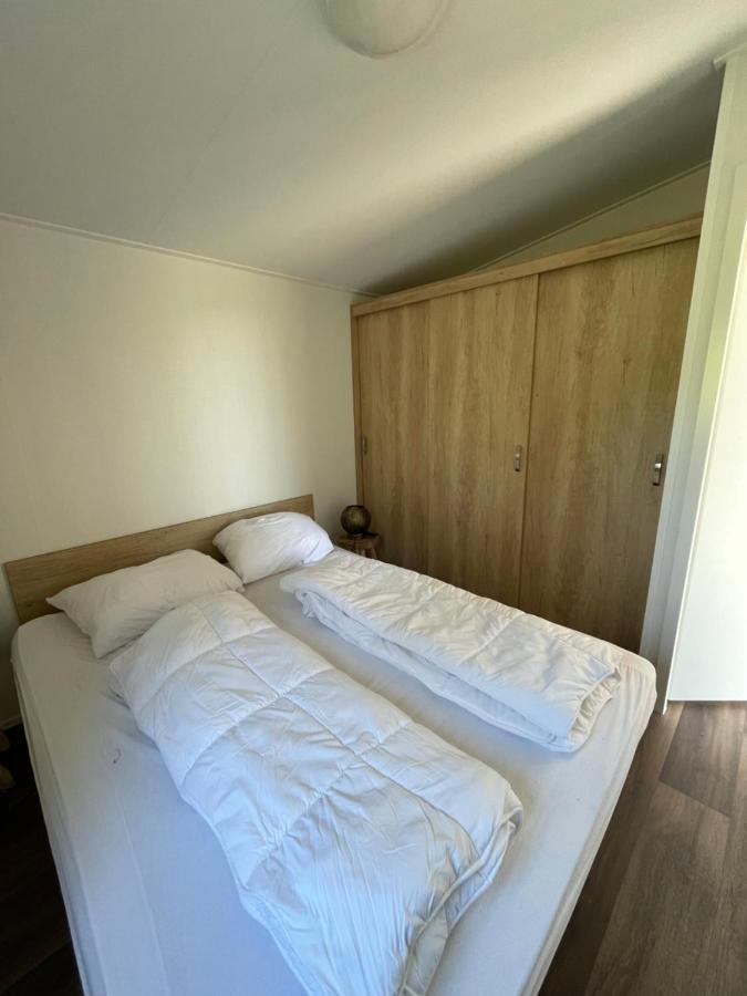 Camping De Duinhoeve Chalet Zeeland Not For Companies Burgh-Haamstede Zewnętrze zdjęcie