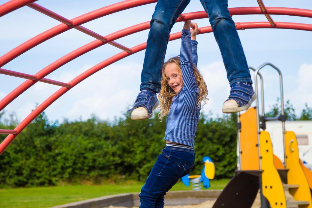 Camping De Duinhoeve Chalet Zeeland Not For Companies Burgh-Haamstede Zewnętrze zdjęcie