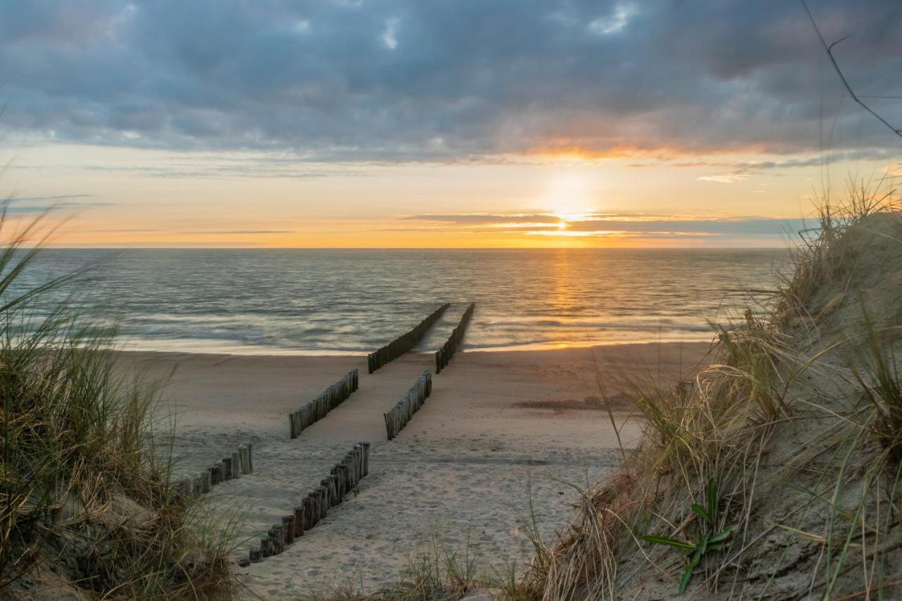 Camping De Duinhoeve Chalet Zeeland Not For Companies Burgh-Haamstede Zewnętrze zdjęcie